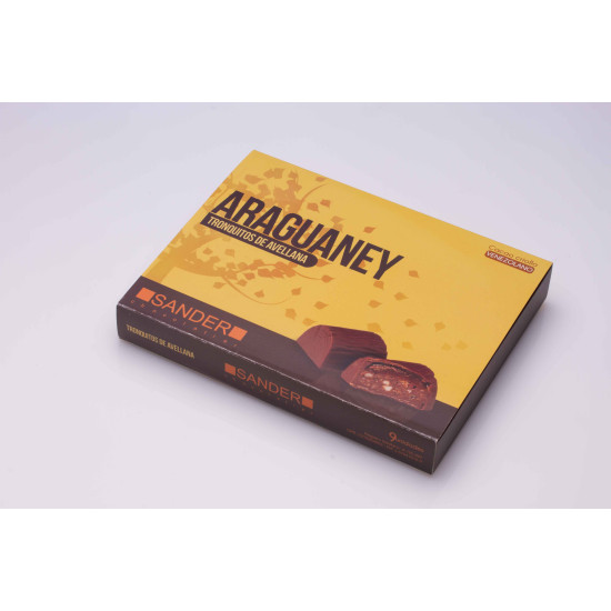 Caja de Araguaney 9 Bombones Tronquitos de Avellana Sander Chocolatier Caja de Araguaney 9 Bombones Tronquitos de Avellana Sander Chocolatier