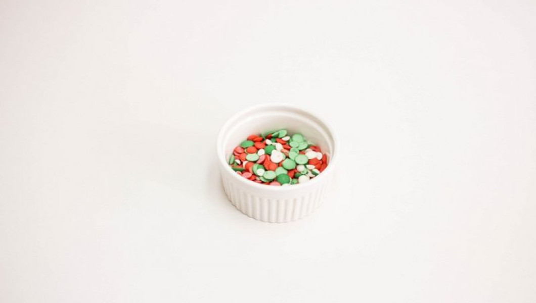 Cómo hacer sprinkles, chispitas o lluvia de colores Cómo hacer sprinkles, chispitas o lluvia de colores